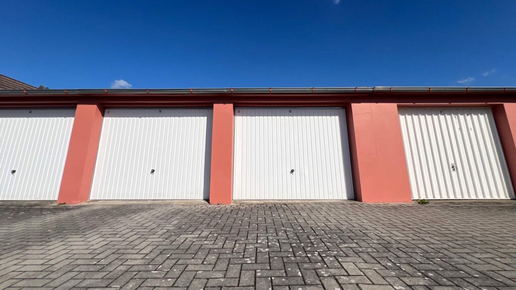 Garagenhof Jadelehstraße 6 im Stadtteil Bant in Wilhelmshaven